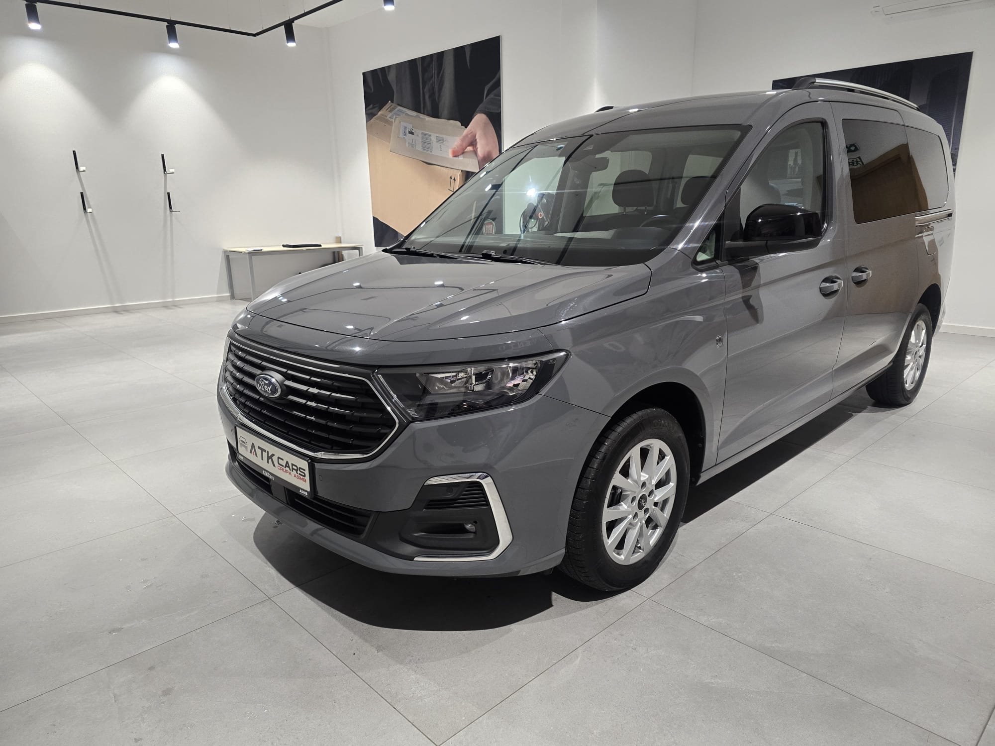 Zdjęcie Ford Tourneo Connect